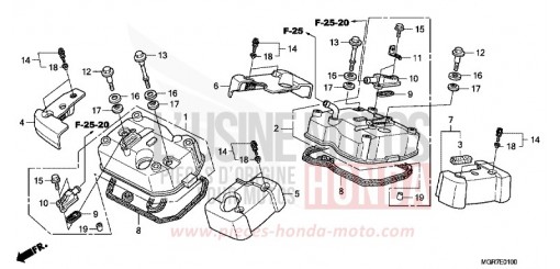CYLINDER HEAD COVER VT750SB de 2011